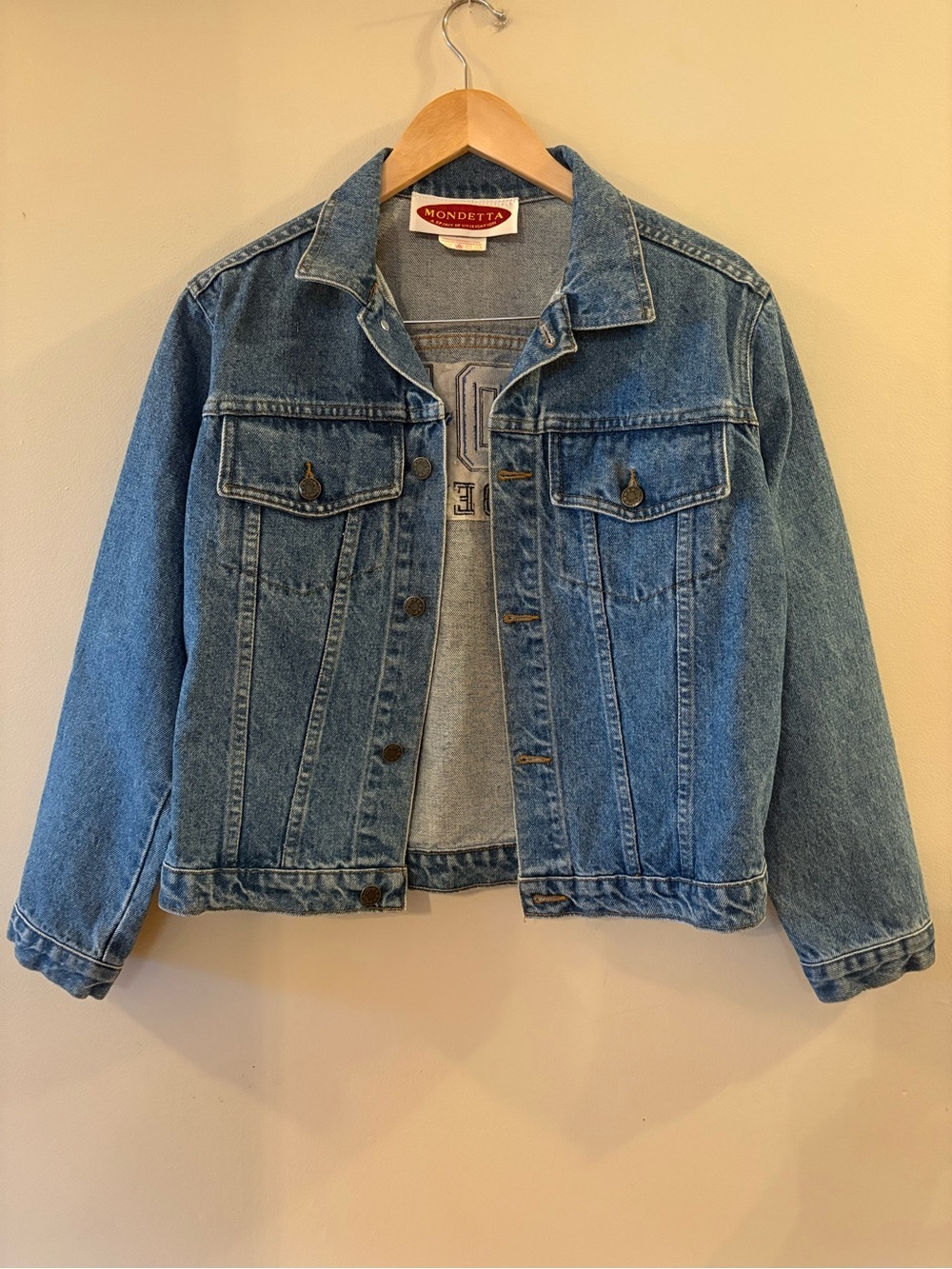Vintage Mondetta Denim Trucker Jacket Medium Wash Jean Jacket, Sz L. - Picture 3 of 11